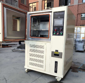 高低溫試驗(yàn)箱的簡(jiǎn)介